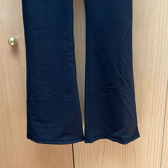 Wilo the Label Women Flare Jumpsuit Black NWT Size Medium - Picture 4 of 9